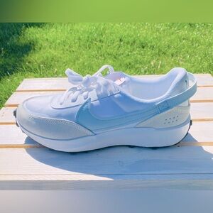 Nike Women's Waffle Debut White/ Blue Summit Casual Sneakers Size 8.5 DH9523-105